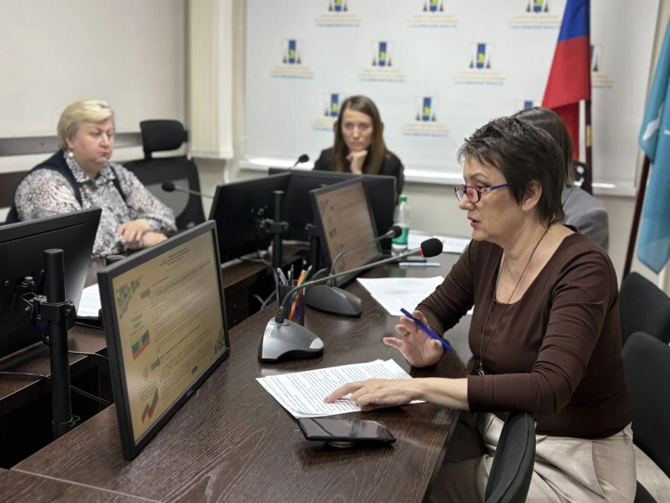 Сахалинские работодатели и представители УМВД обсудили актуальные вопросы миграционного законодательства Сахалинские работодатели и представители УМВД обсудили актуальные вопросы миграционного законодательства
