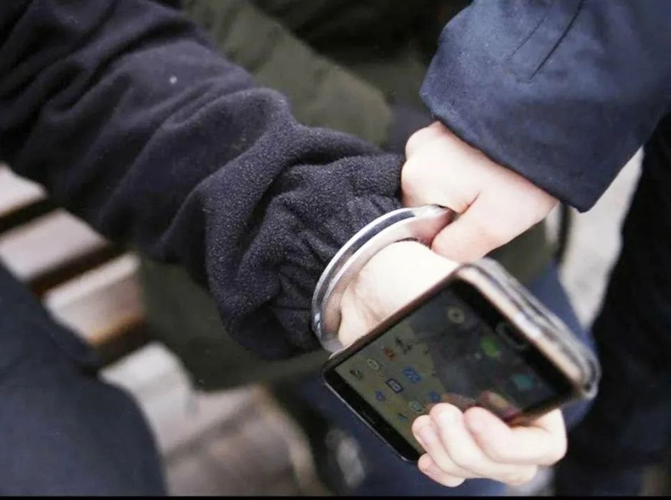 В Южно-Сахалинске полицейские задержали «кофейного» рецидивиста В Южно-Сахалинске полицейские задержали «кофейного» рецидивиста