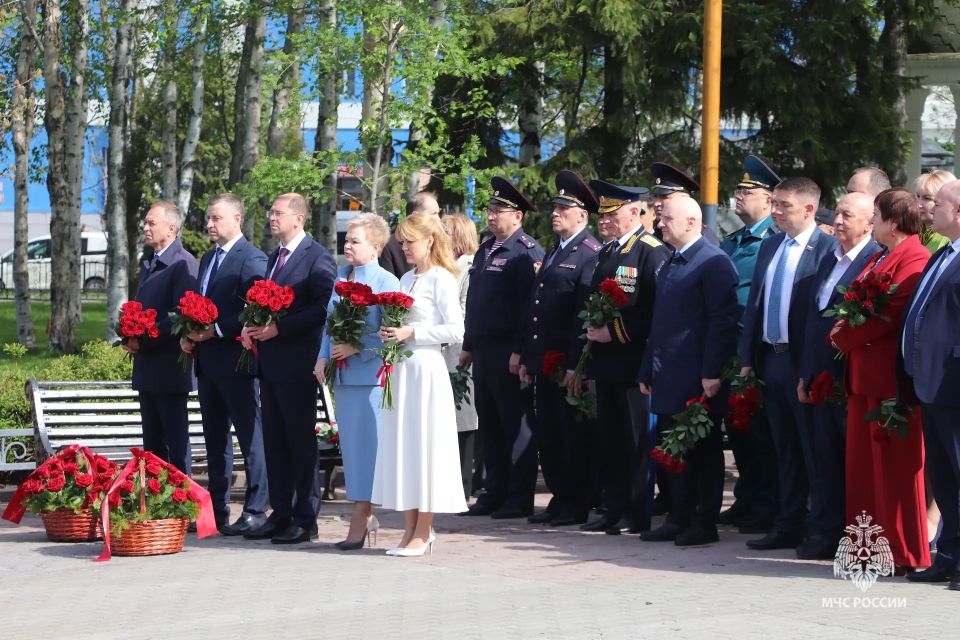 31 год спустя: в Южно-Сахалинске почтили память жертв Нефтегорского землетрясения 31 год спустя: в Южно-Сахалинске почтили память жертв Нефтегорского землетрясения