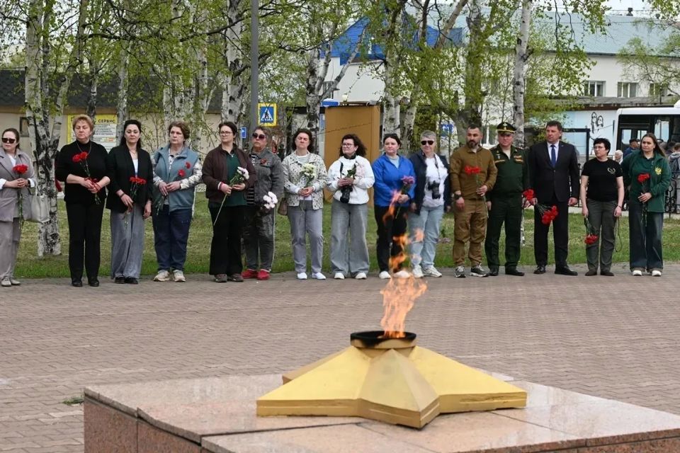 26 и 27 мая в Ногликах состоялось торжественное мероприятие "Сила в Единстве" и выставка "Защищаем СВОих", организованные Комитетом семей воинов Отечества Сахалинской области и 68-м гвардейским армейским корпусом совместно с... 26 и 27 мая в Ногликах состоялось торжественное мероприятие "Сила в Единстве" и выставка "Защищаем СВОих", организованные Комитетом семей воинов Отечества Сахалинской области и 68-м гвардейским армейским корпусом совместно с...