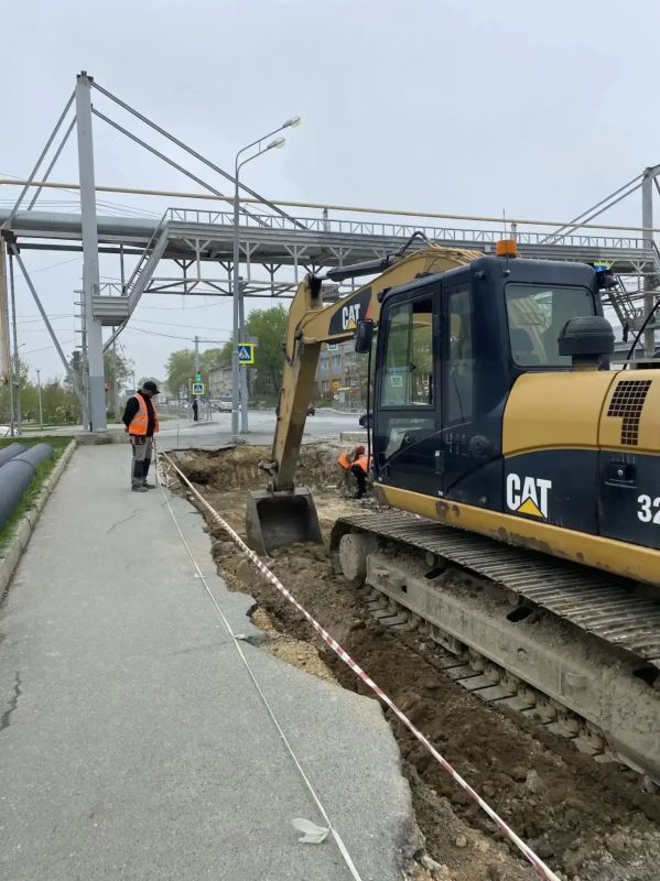 На пр. Мира в Южно-Сахалинске продолжается устройство автодороги и моста через Уюновку На пр. Мира в Южно-Сахалинске продолжается устройство автодороги и моста через Уюновку