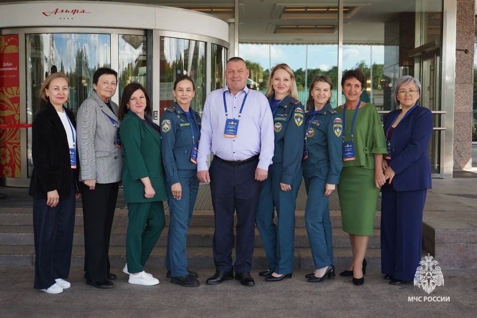 Более 130 ответственных за вопросы охраны труда в подразделениях МЧС России приняли участие в учебно-методическом сборе Более 130 ответственных за вопросы охраны труда в подразделениях МЧС России приняли участие в учебно-методическом сборе