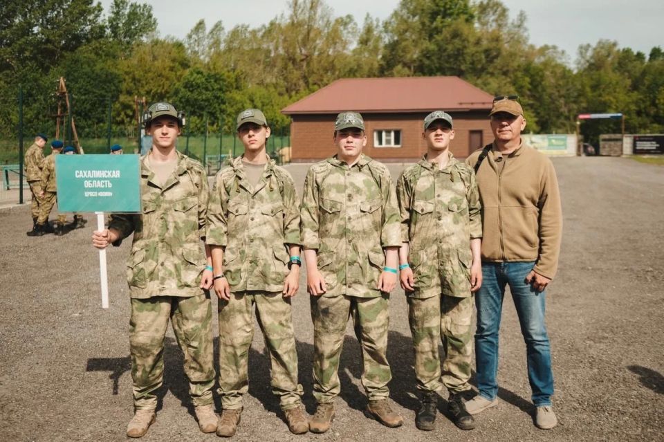 Команда сахалинского филиала Центра «ВОИН» взяла золото в Барнауле Команда сахалинского филиала Центра «ВОИН» взяла золото в Барнауле