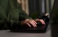 На Сахалине 22-летняя девушка лишилась 2 млн, «инвестируя» в акции