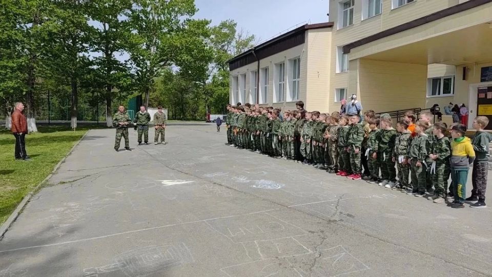 Островные «рукопашники» сдали аттестацию на пояса Островные «рукопашники» сдали аттестацию на пояса