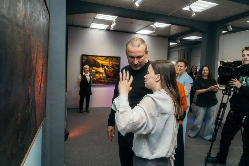 В Сахалинском областном художественном музее открылась выставка «Сети» В Сахалинском областном художественном музее открылась выставка «Сети»