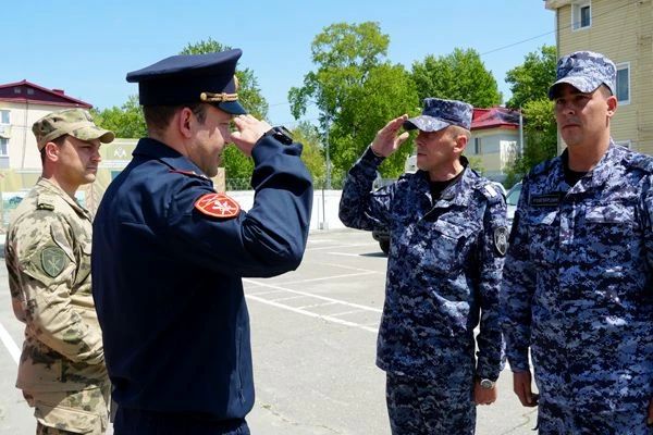 В Управлении Росгвардии по Сахалинской области состоялась торжественная церемония передачи новой автомобильной техники подразделениям вневедомственной охраны В Управлении Росгвардии по Сахалинской области состоялась торжественная церемония передачи новой автомобильной техники подразделениям вневедомственной охраны