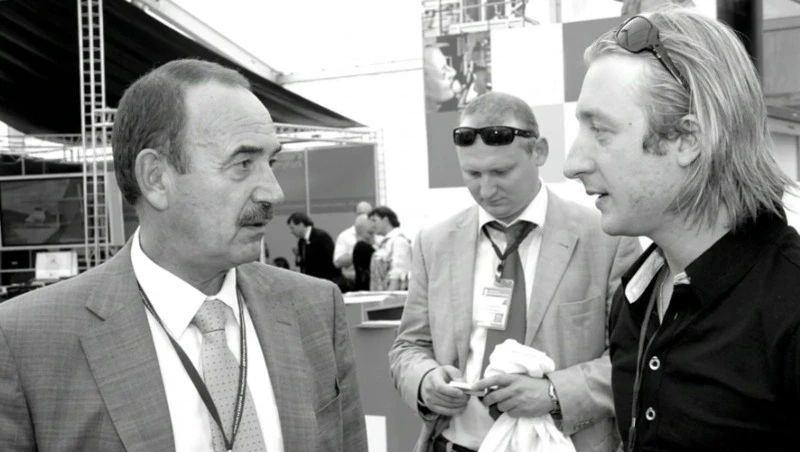 Путина под угрозой и планы на Ледовый дворец: о чем писали «Губернские ведомости» в июне 2007 года