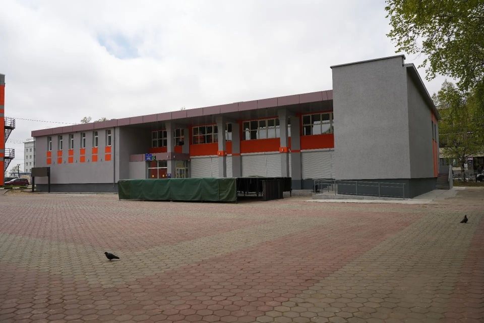 В Ногликах завершены работы по капитальному ремонту фасада Районного центра досуга