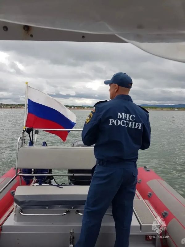 Сегодня в рубрике #ЛицаМЧС Иннокентий Беляев, старший государственный инспектор по маломерным судам Центра ГИМС Сегодня в рубрике #ЛицаМЧС Иннокентий Беляев, старший государственный инспектор по маломерным судам Центра ГИМС