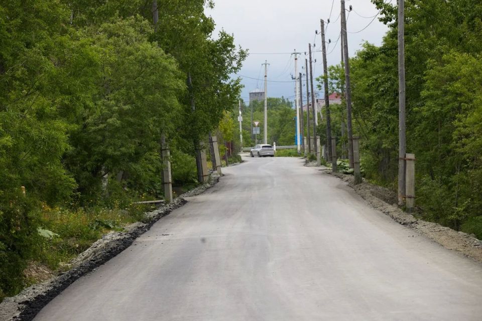 В Хомутово появилась новая асфальтированная дорога В Хомутово появилась новая асфальтированная дорога