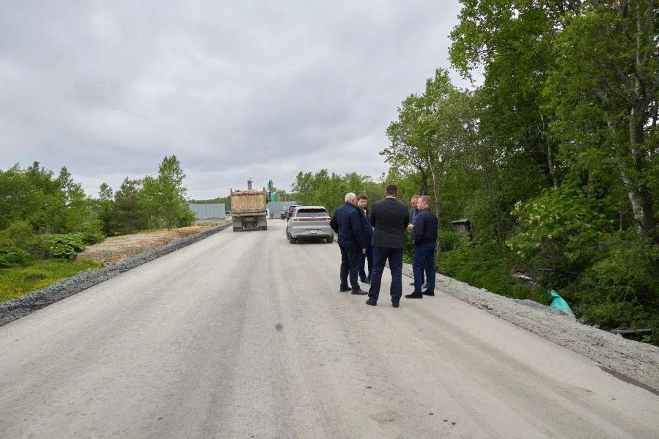В Хомутово появилась новая асфальтированная дорога В Хомутово появилась новая асфальтированная дорога