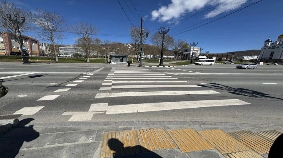 Приподнятый переход в Южно-Сахалинске помог остановить ночных гонщиков