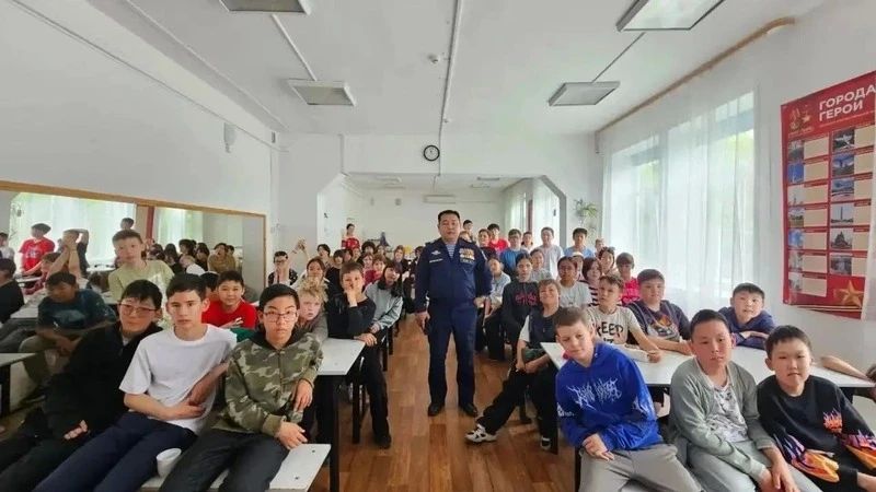 Патриотическая акция «Служу Отечеству» стартовала на Дальнем Востоке Патриотическая акция «Служу Отечеству» стартовала на Дальнем Востоке