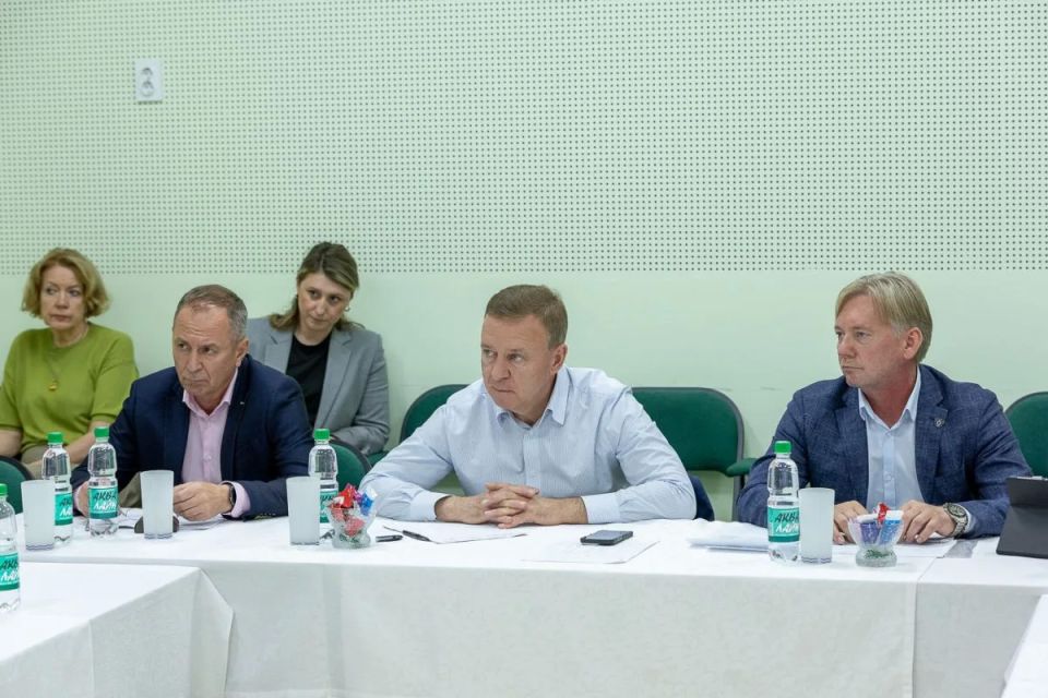 Сергей Надсадин провёл встречу с общественным советом Лугового