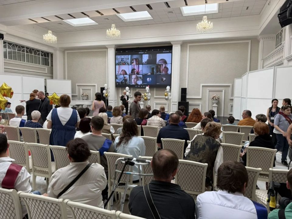 Региональный выпускной для детей с особенностями развития провели в Южно-Сахалинске Региональный выпускной для детей с особенностями развития провели в Южно-Сахалинске