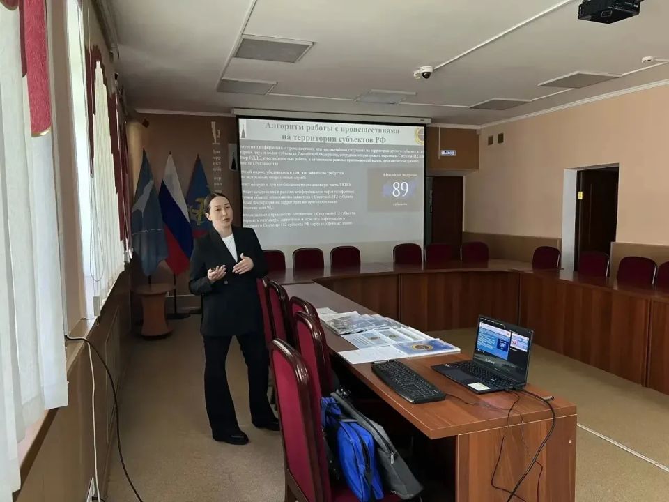 Специалисты центра обработки вызовов системы-112 областного управления обеспечения мероприятий в области ГО, ЧС и ПБ продолжают работу по популяризации единого номера вызова экстренных служб – 112 и проведению методических... Специалисты центра обработки вызовов системы-112 областного управления обеспечения мероприятий в области ГО, ЧС и ПБ продолжают работу по популяризации единого номера вызова экстренных служб – 112 и проведению методических...