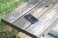 В Южно-Сахалинске забытый на лавочке телефон подхватил 17-летний юноша