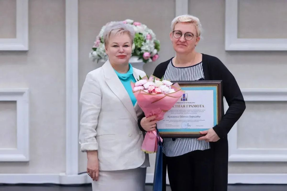 Елена Касьянова поздравила сахалинских медиков с наступающим профессиональным праздником Елена Касьянова поздравила сахалинских медиков с наступающим профессиональным праздником