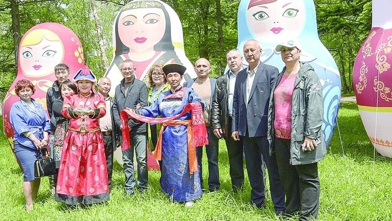 Юрта в парке, самбо над океаном и ключи от счастья: о чем писали «Губернские ведомости» в июне 2017 года Юрта в парке, самбо над океаном и ключи от счастья: о чем писали «Губернские ведомости» в июне 2017 года