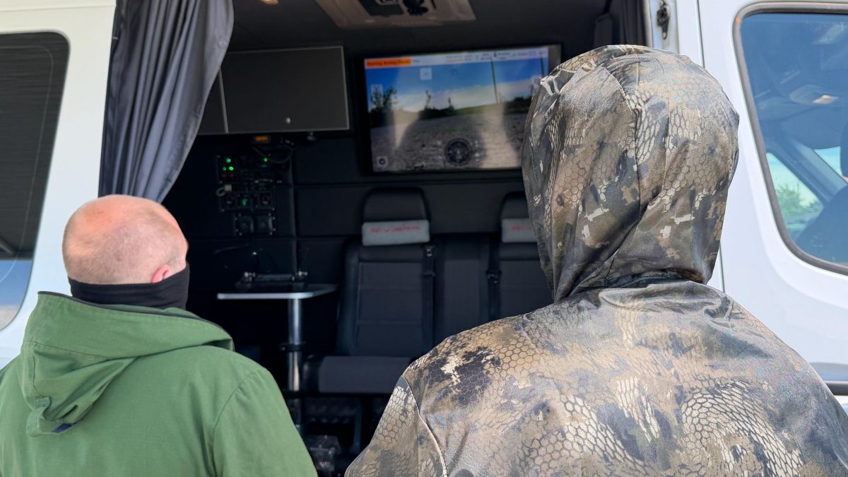Авиационный учебный центр по подготовке операторов БПЛА открыли на базе дронопорта "Пушистый" в Корсакове Авиационный учебный центр по подготовке операторов БПЛА открыли на базе дронопорта "Пушистый" в Корсакове