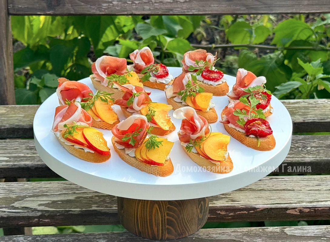 Искусство брускетт: как создать эффектные закуски для праздника