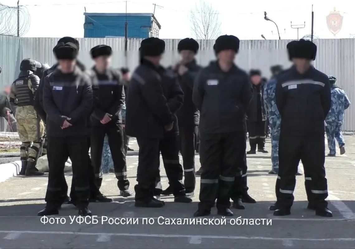 Суд ужесточил наказание для шестерых осужденных сахалинцев, создавших в колонии ячейку запрещенной организации Суд ужесточил наказание для шестерых осужденных сахалинцев, создавших в колонии ячейку запрещенной организации