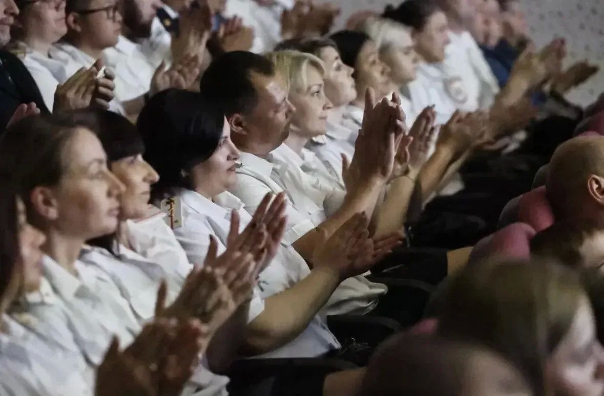 В Южно-Сахалинске состоялось торжественное мероприятие, посвящённое 90-летию Госавтоинспекции России В Южно-Сахалинске состоялось торжественное мероприятие, посвящённое 90-летию Госавтоинспекции России