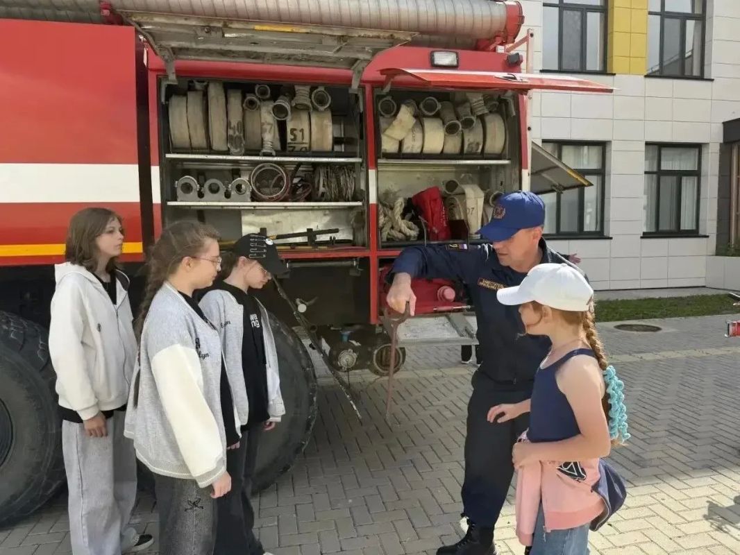 Пожарные провели профилактический рейд в детской школе искусств