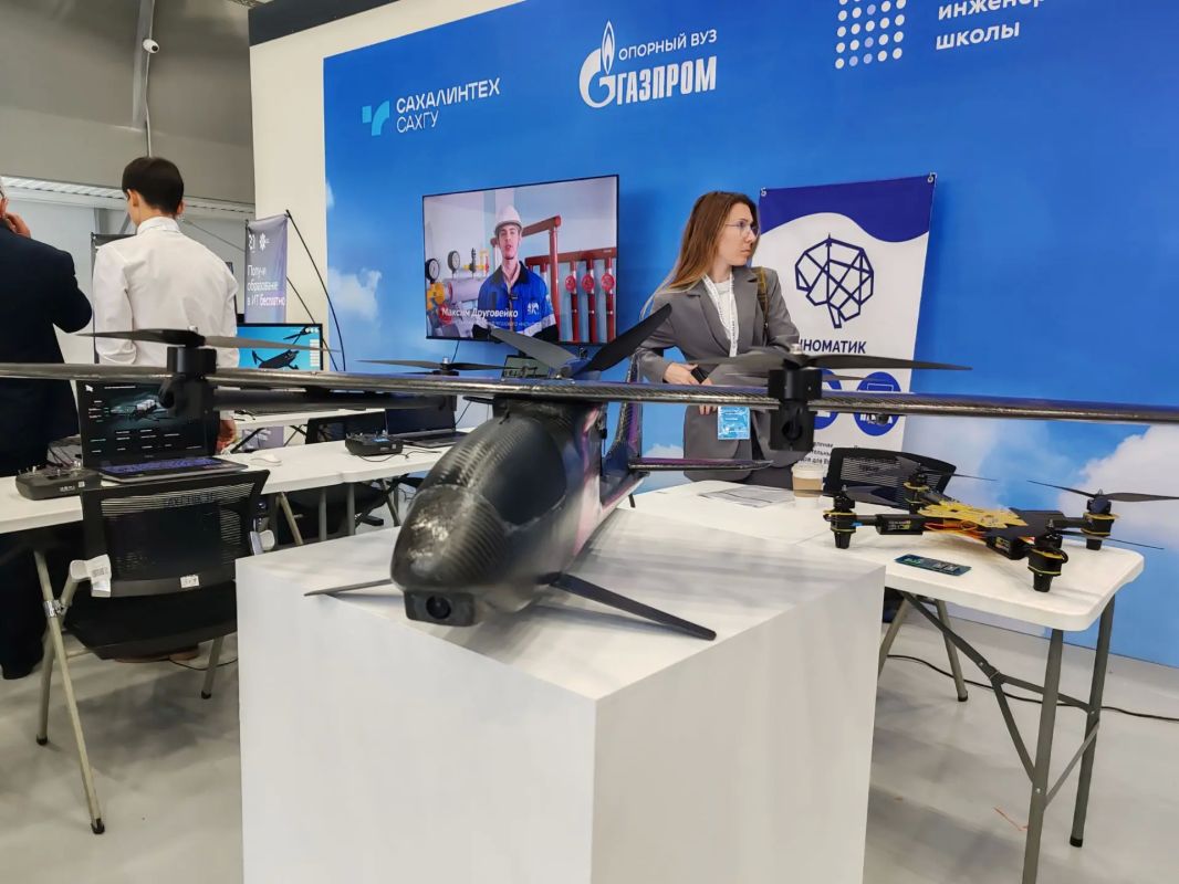 II Международный форум беспилотных аппаратов всех сред «Крылья Сахалина» открылся на дронопорте «Пушистый» II Международный форум беспилотных аппаратов всех сред «Крылья Сахалина» открылся на дронопорте «Пушистый»