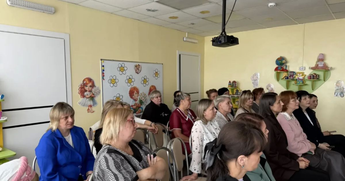 Ольга Орлова проверила работу социальных служб в Охинском районе Ольга Орлова проверила работу социальных служб в Охинском районе