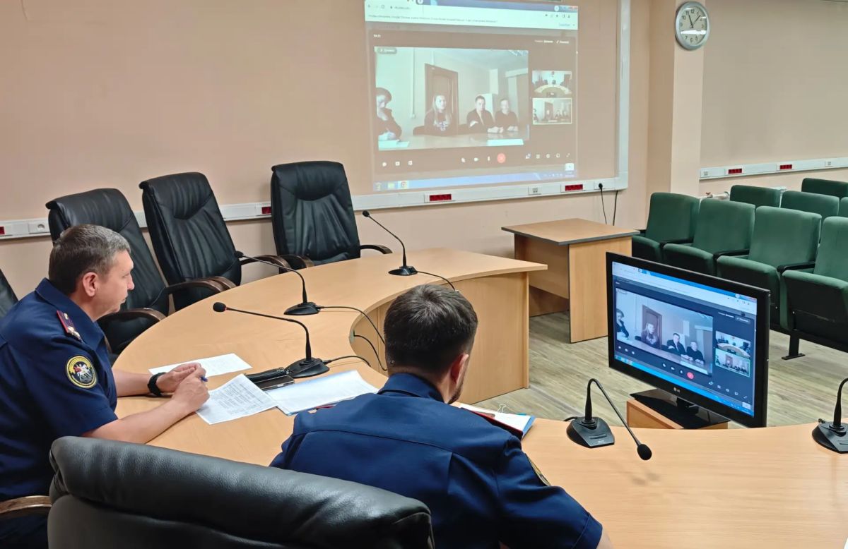 И.о. руководителя следственного управления СК России по Сахалинской области Курочкин П.В. провел приём граждан из числа детей-сирот и детей, оставшихся без попечения родителей, режиме видео-конференц-связи И.о. руководителя следственного управления СК России по Сахалинской области Курочкин П.В. провел приём граждан из числа детей-сирот и детей, оставшихся без попечения родителей, режиме видео-конференц-связи