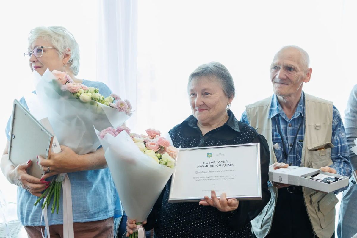 Более 408 тыс. семей переехали из аварийных домов с 2019 года Более 408 тыс. семей переехали из аварийных домов с 2019 года