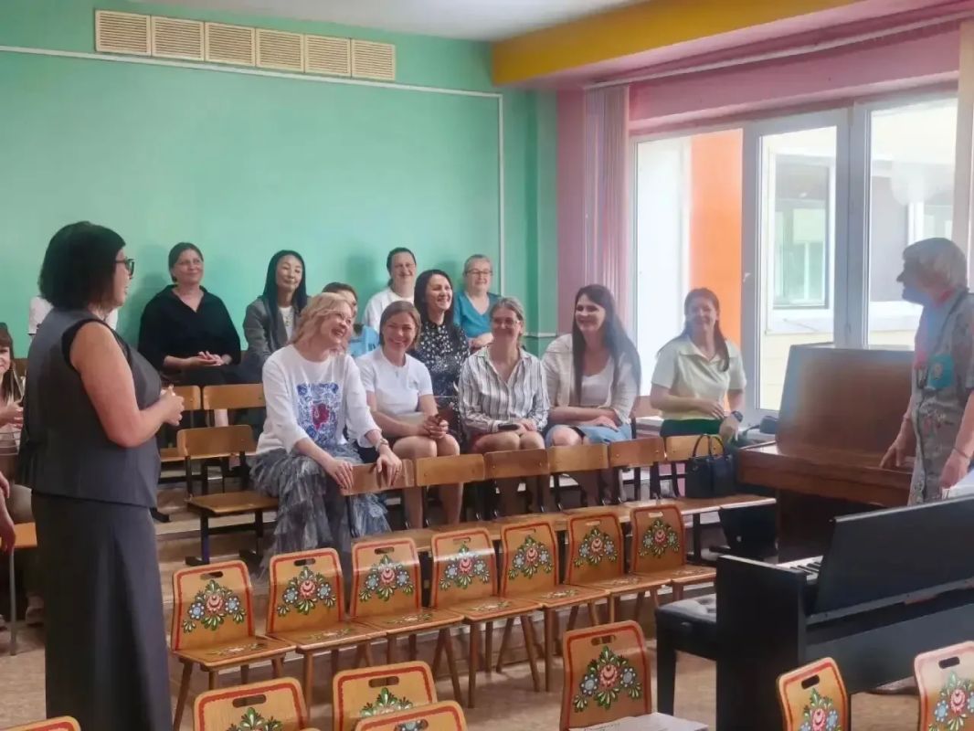 Во время рабочей поездки посетила замечательный праздник, организованный ребятами и педагогами в детском саду «Журавушка» в Невельске Во время рабочей поездки посетила замечательный праздник, организованный ребятами и педагогами в детском саду «Журавушка» в Невельске