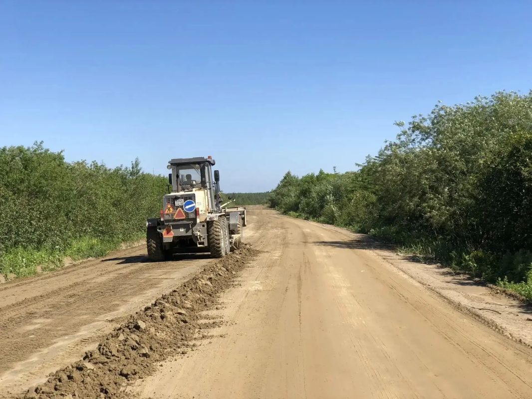 В Ногликском районе выполнили плановые работы по содержанию грунтовых участков федеральной трассы В Ногликском районе выполнили плановые работы по содержанию грунтовых участков федеральной трассы