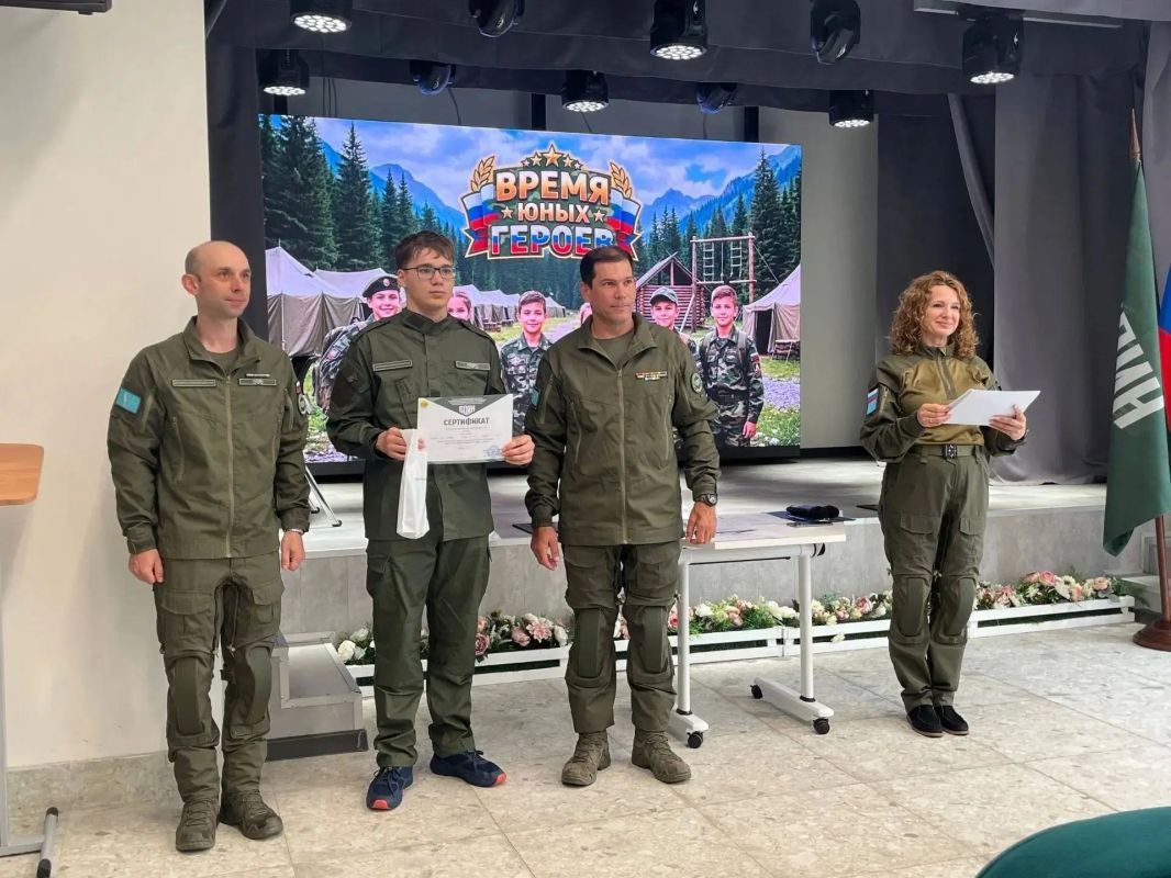 До 5 дополнительных баллов к ЕГЭ получили сахалинские школьники, освоившие БПЛА До 5 дополнительных баллов к ЕГЭ получили сахалинские школьники, освоившие БПЛА