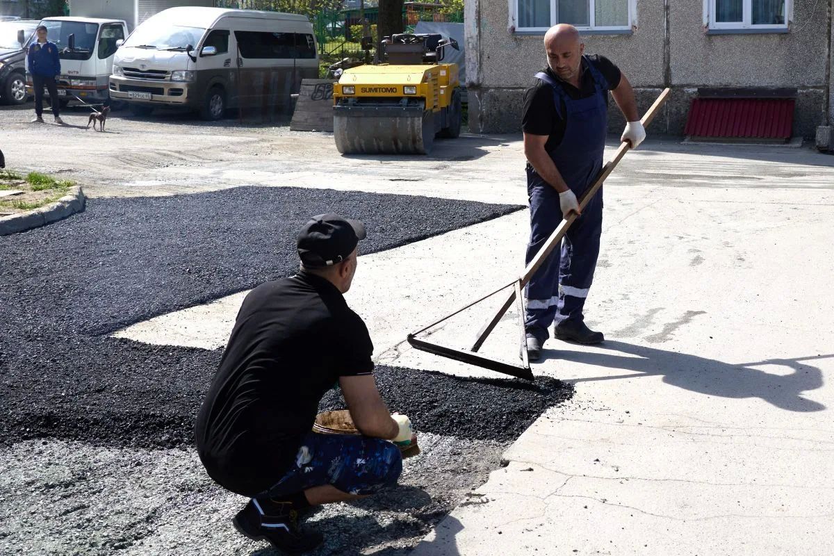 Свыше 26 тысяч кв. метров асфальта отремонтировали в сахалинских дворах