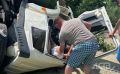 Водитель в Южно-Сахалинске выжил благодаря небольшой нише в смятой кабине