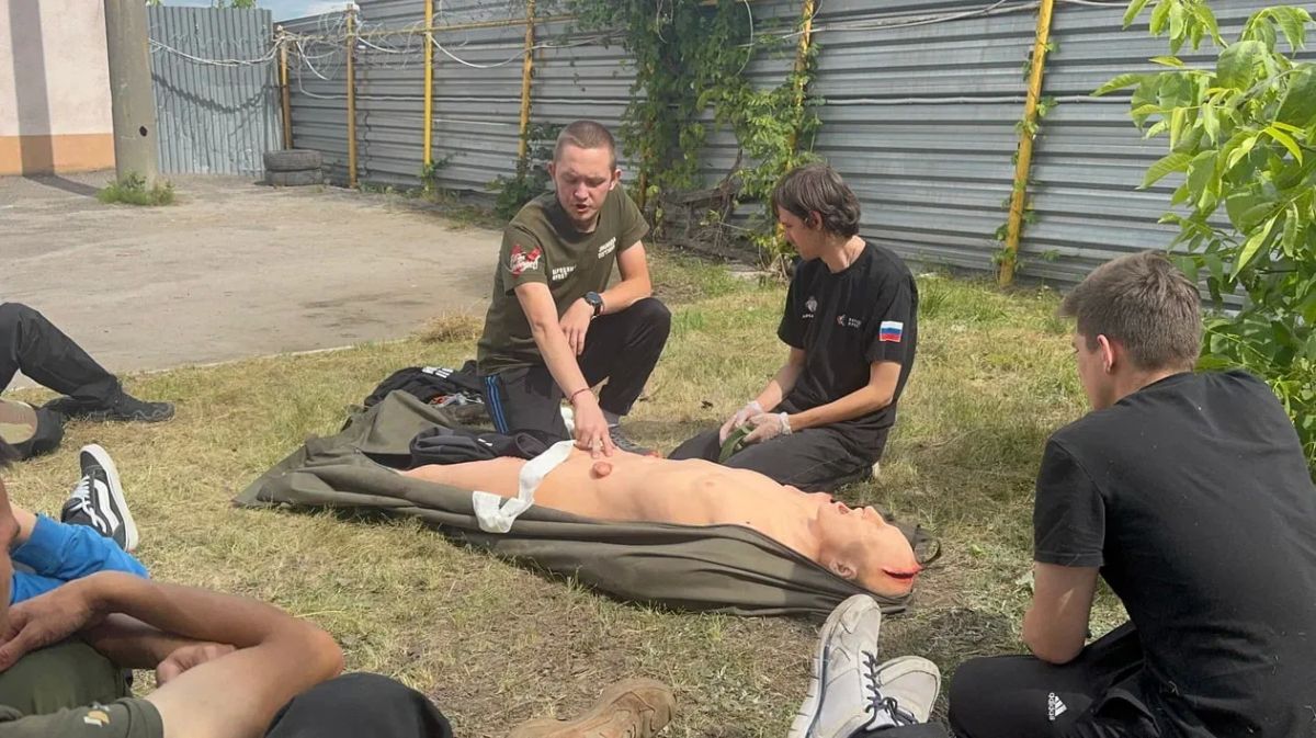 Волонтеры с Сахалина две недели трудились в Курской области Волонтеры с Сахалина две недели трудились в Курской области