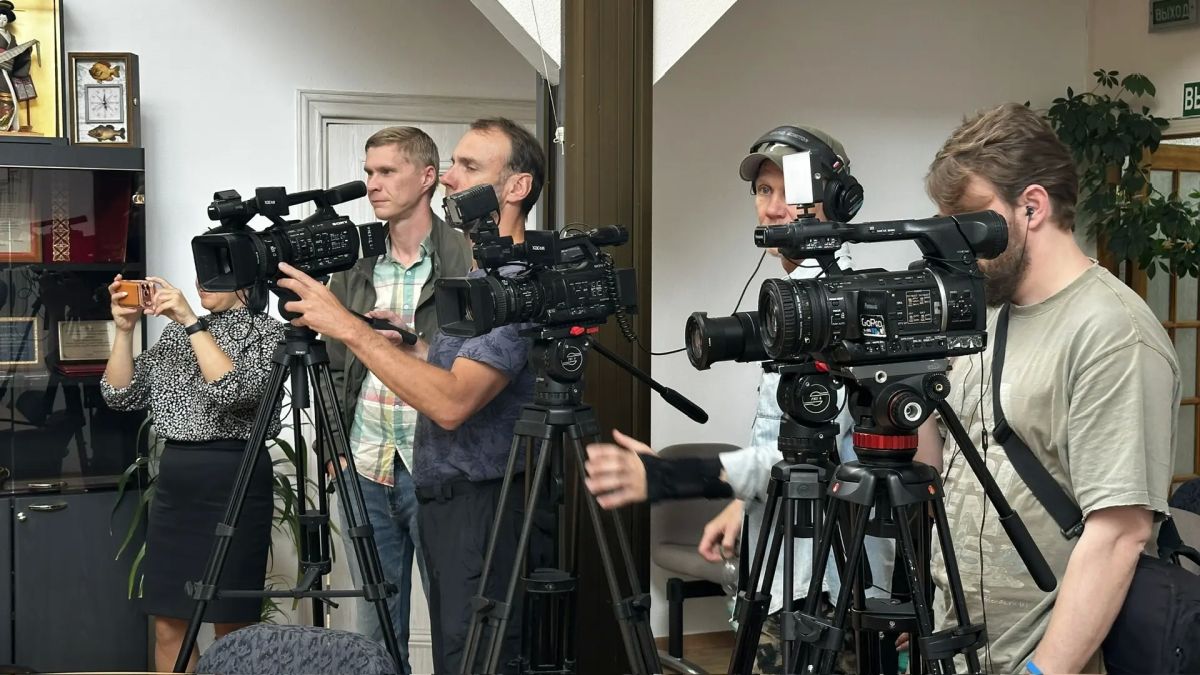 Сотрудники полиции приняли участие в брифинге Министерства рыболовства по вопросам противодействия браконьерству в Сахалинской области Сотрудники полиции приняли участие в брифинге Министерства рыболовства по вопросам противодействия браконьерству в Сахалинской области