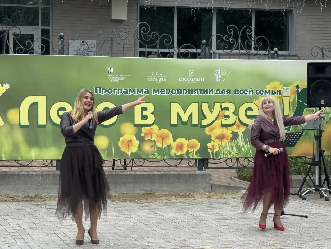 Делимся с вами яркими моментами «Чеховского сквера», который прошёл 23 июля! Делимся с вами яркими моментами «Чеховского сквера», который прошёл 23 июля!