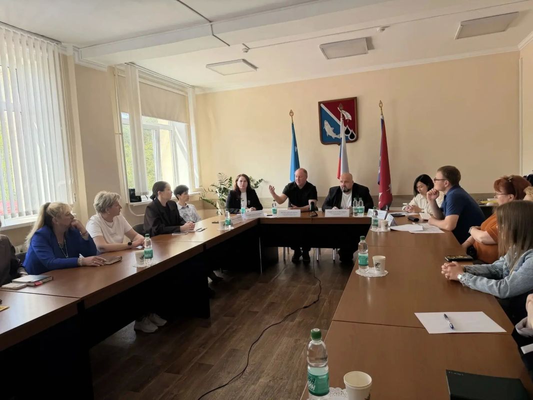 Специалисты ЖКХ побывали в 8 районах Сахалина в рамках проекта «Управдом» Специалисты ЖКХ побывали в 8 районах Сахалина в рамках проекта «Управдом»