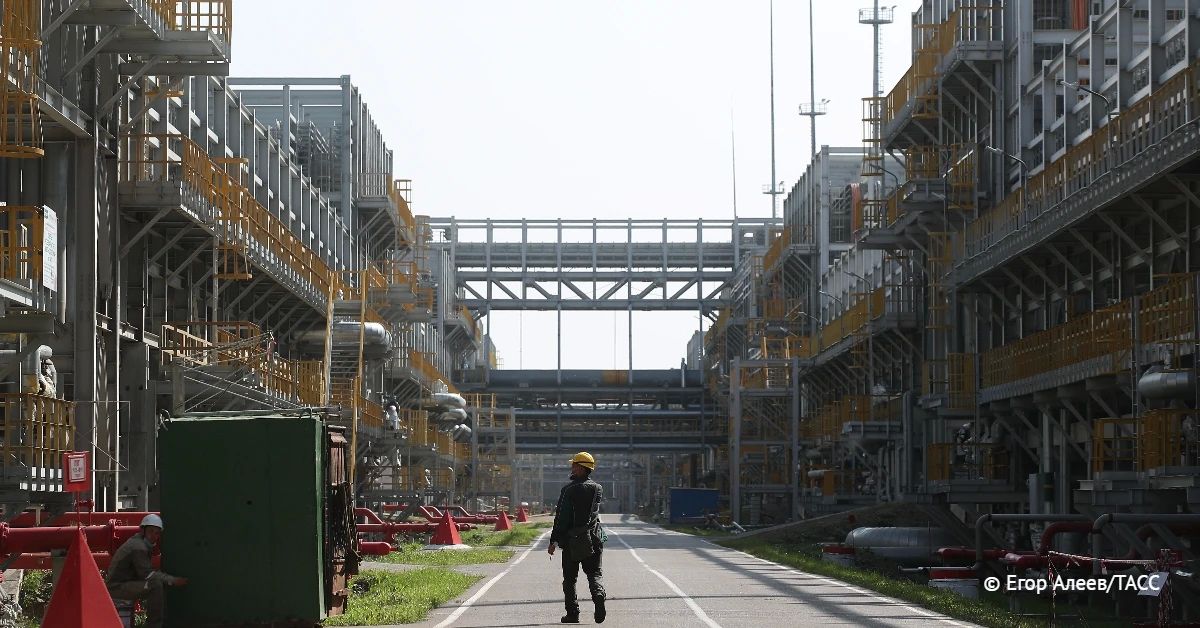 Развитие нефтепереработки на Дальнем Востоке для решения проблемы локального дефицита предложения топлива возможно за счет улучшения логистики из других регионов России, а также модернизации и строительства новых...