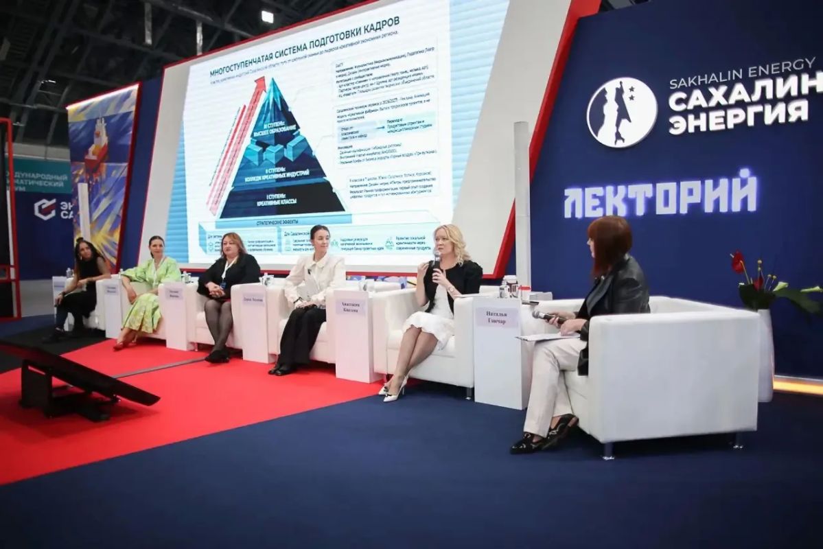 Формула успешного специалиста сегодня — это экспертность, сильные коммуникации и креативное мышление Формула успешного специалиста сегодня — это экспертность, сильные коммуникации и креативное мышление
