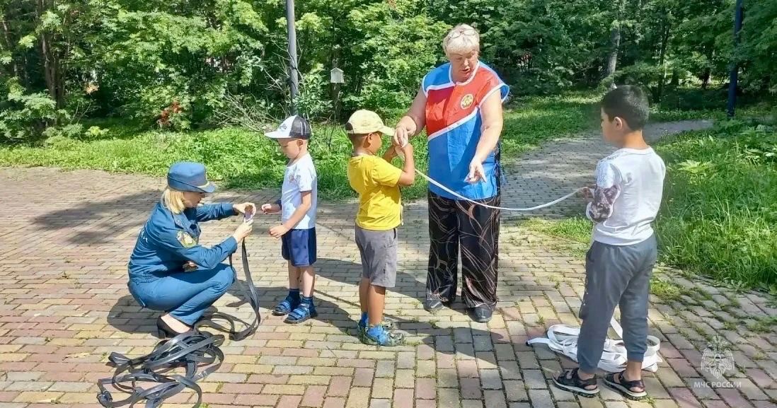 Лето без огня. Каникулы - время приключений, но даже на них нельзя забывать о безопасности Лето без огня. Каникулы - время приключений, но даже на них нельзя забывать о безопасности