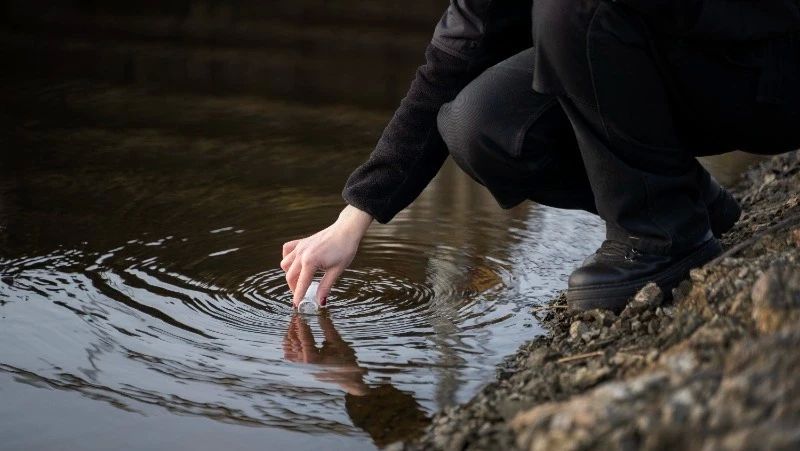 Более 60 проб воды из сахалинских колодцев, скважин и моря не прошли проверку на безопасность