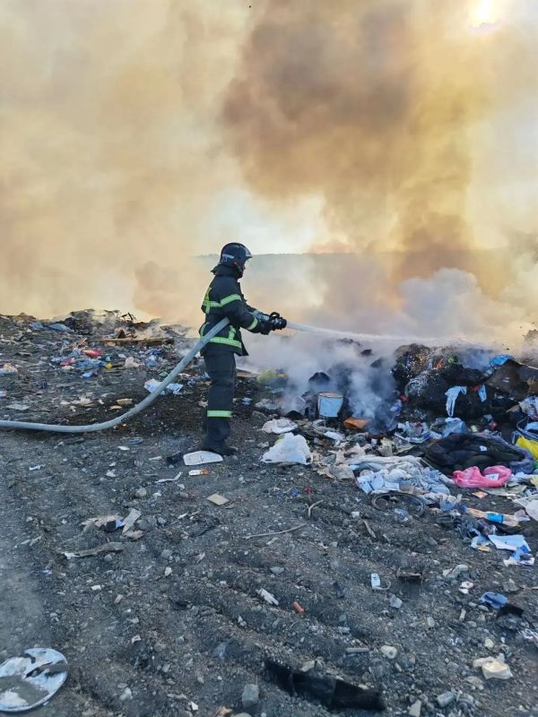165 тонн воды потребовалось огнеборцам для ликвидации крупного пожара 165 тонн воды потребовалось огнеборцам для ликвидации крупного пожара