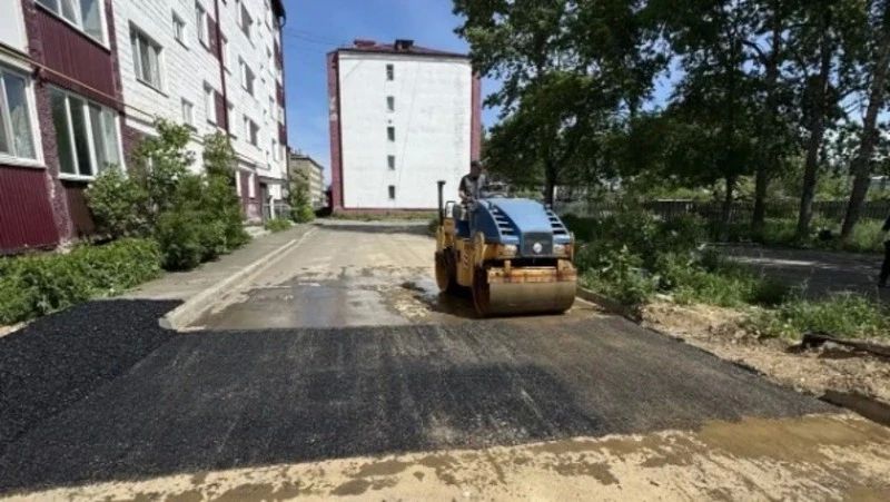 В сахалинских дворах отремонтировали около 30 тысяч квадратных метров асфальта