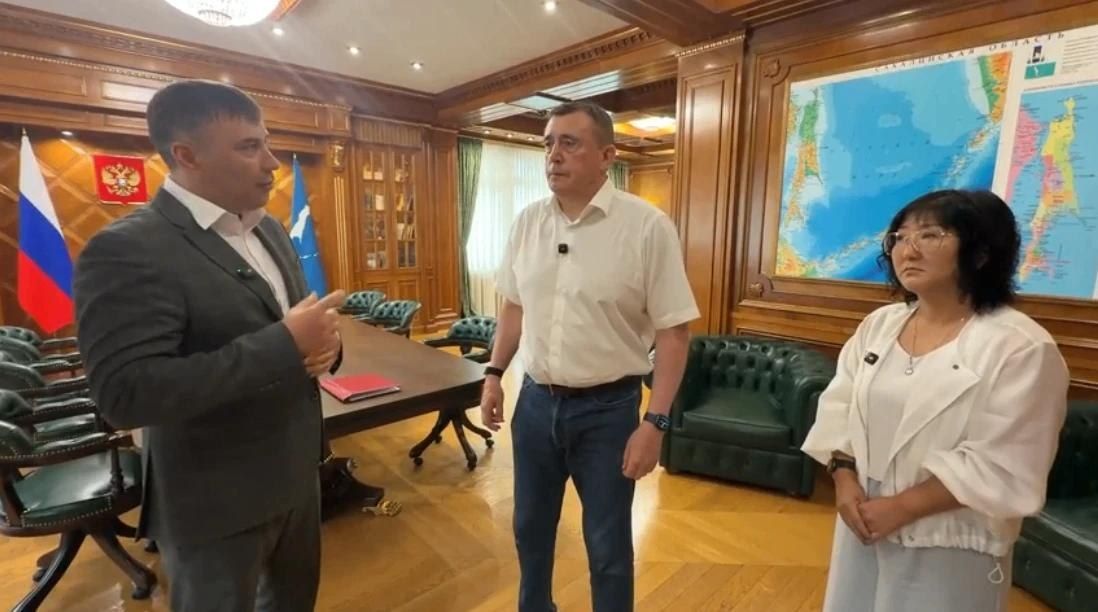 В Корсакове после обращения к губернатору усилили контроль за ремонтом районной больницы