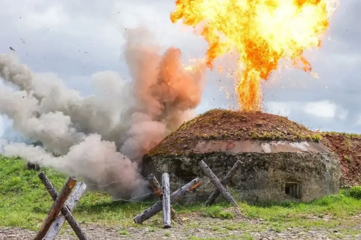 Специалист МЧС Сахалина принял участие в военно-исторической реконструкции Специалист МЧС Сахалина принял участие в военно-исторической реконструкции